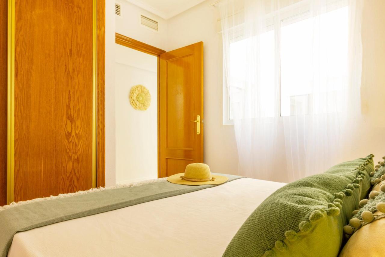Apartamento Pink Maritimo Torrevieja Luaran gambar