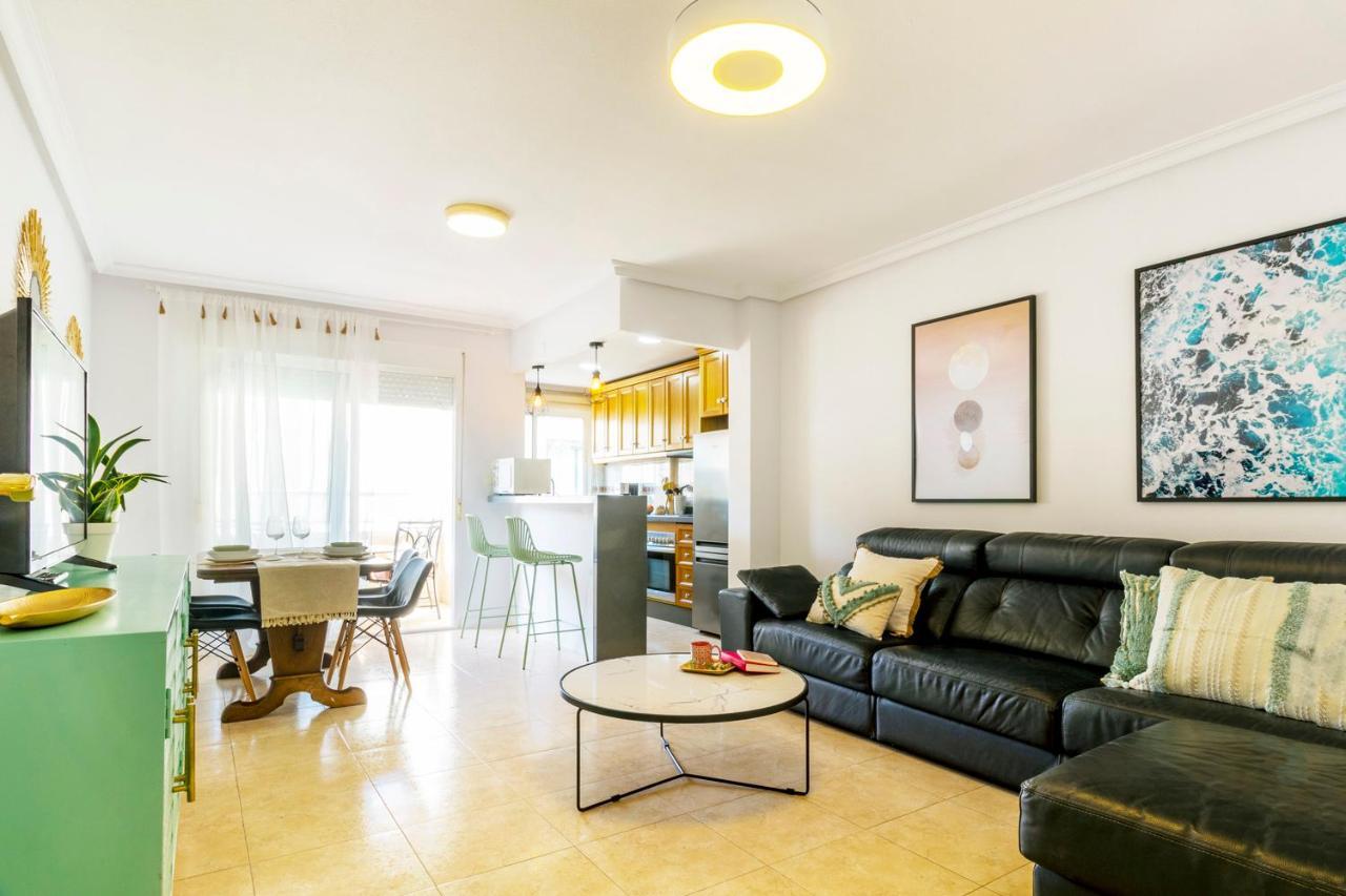 Apartamento Pink Maritimo Torrevieja Luaran gambar