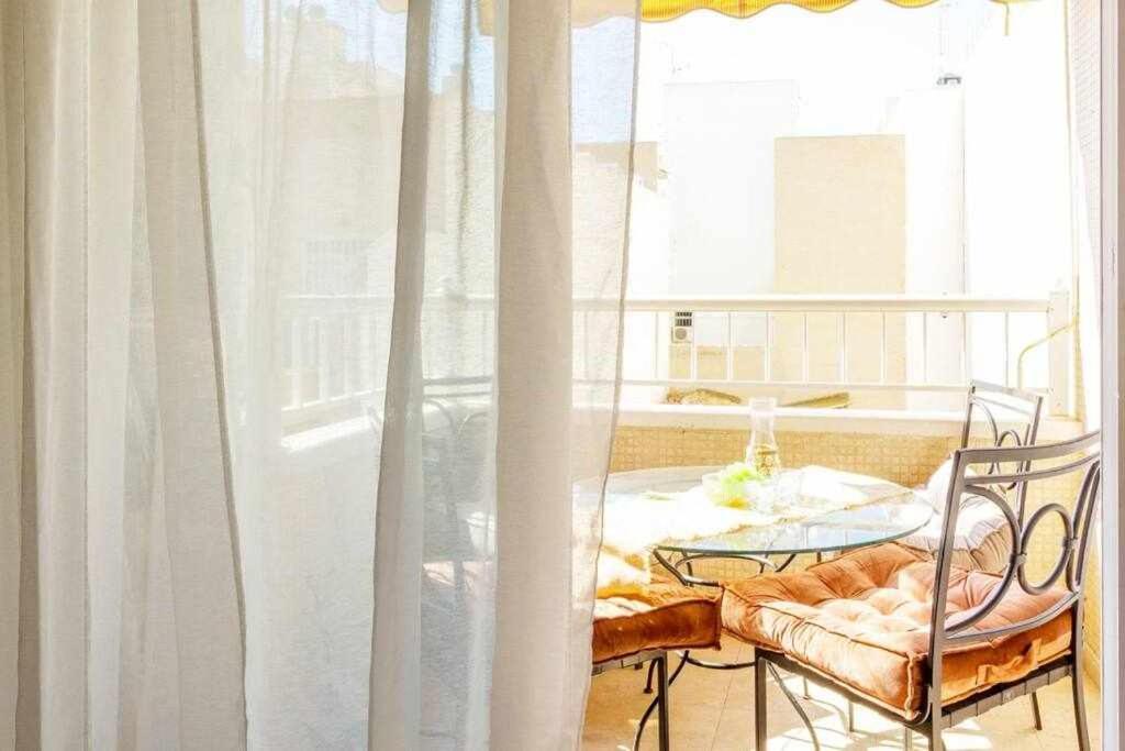 Apartamento Pink Maritimo Torrevieja Luaran gambar