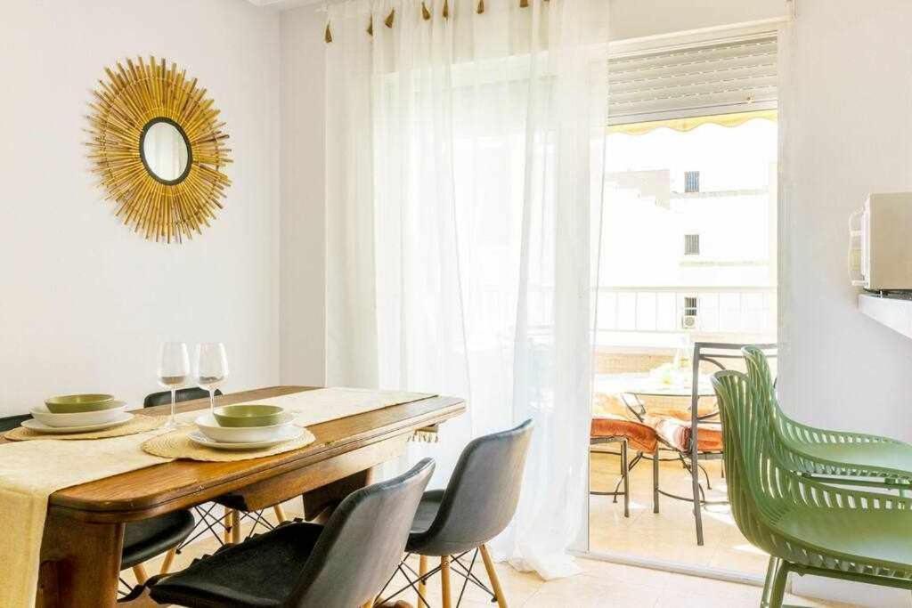 Apartamento Pink Maritimo Torrevieja Luaran gambar