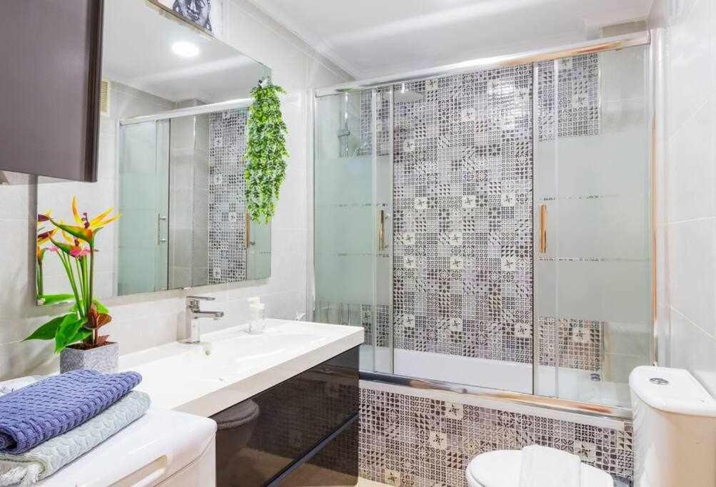 Apartamento Pink Maritimo Torrevieja Luaran gambar